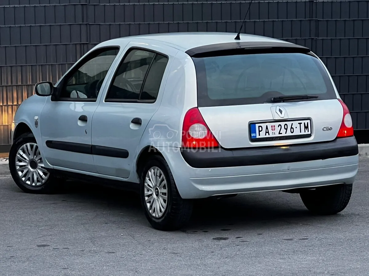 Renault Clio 2003 photo 3