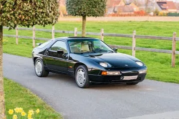 Porsche 928