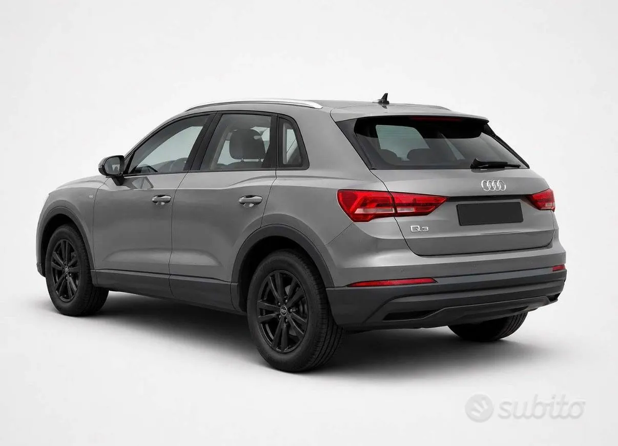 Audi Q3 2021 photo 2