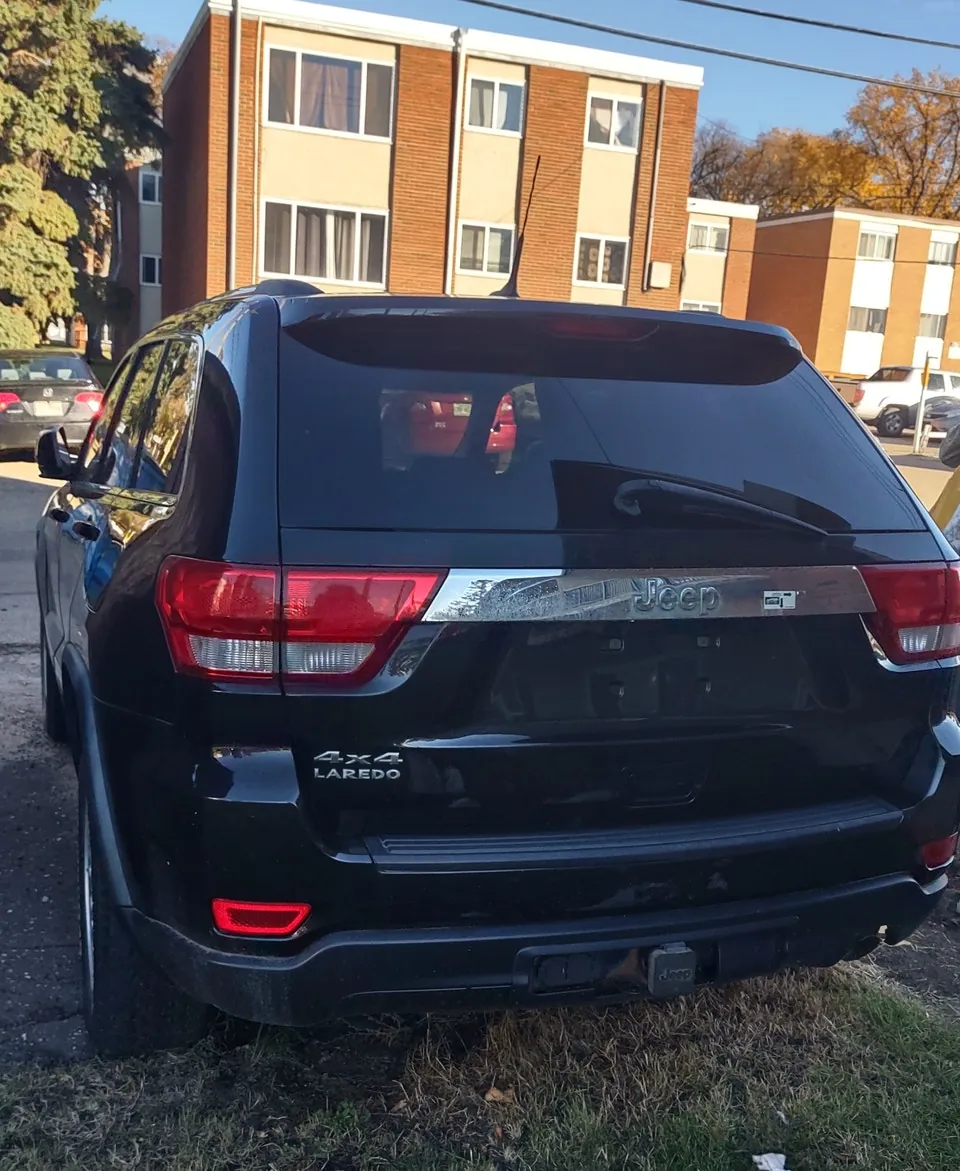 Jeep Grand Cherokee 2011 photo 3
