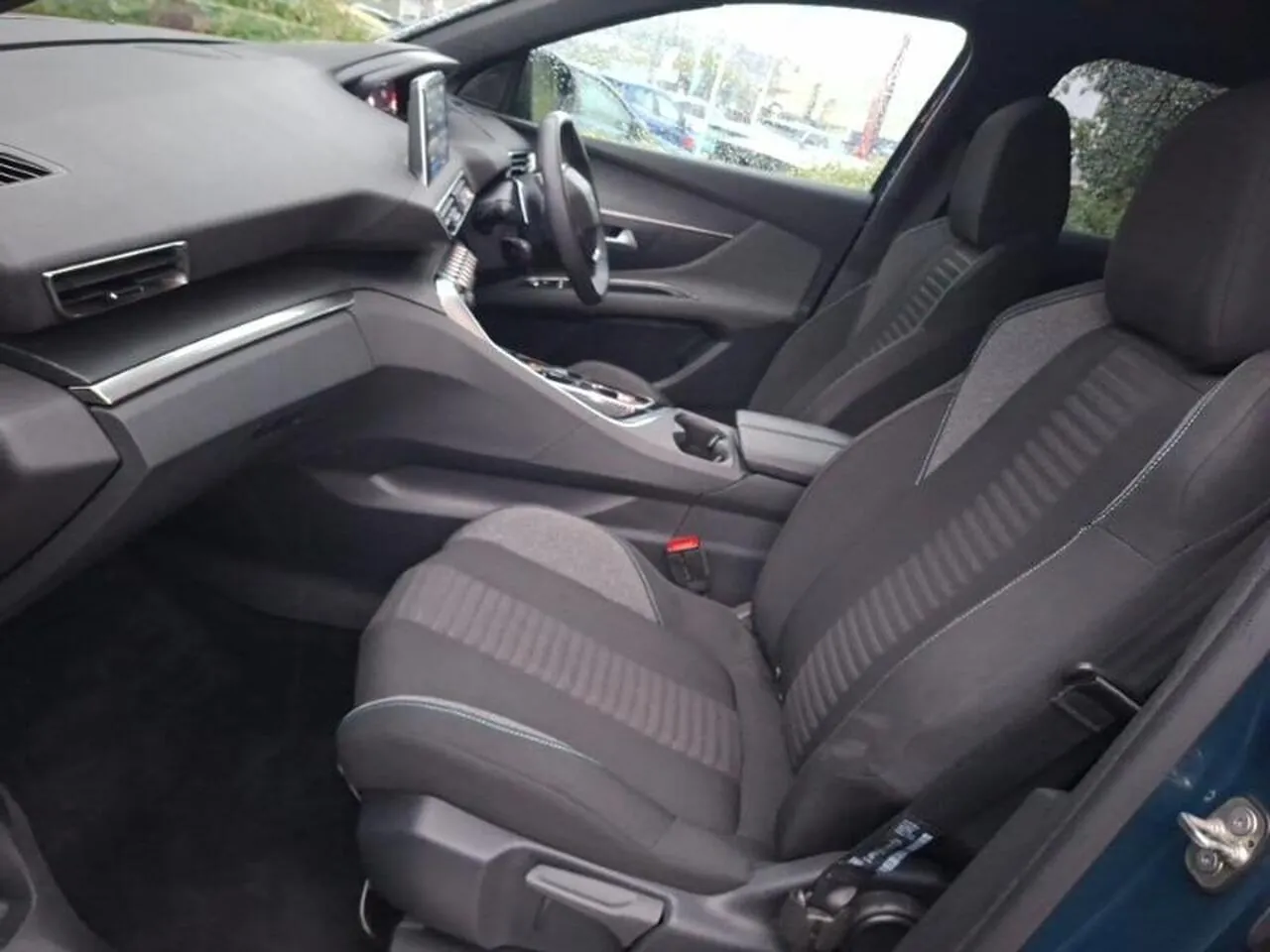 Peugeot 3008 2023 photo 5