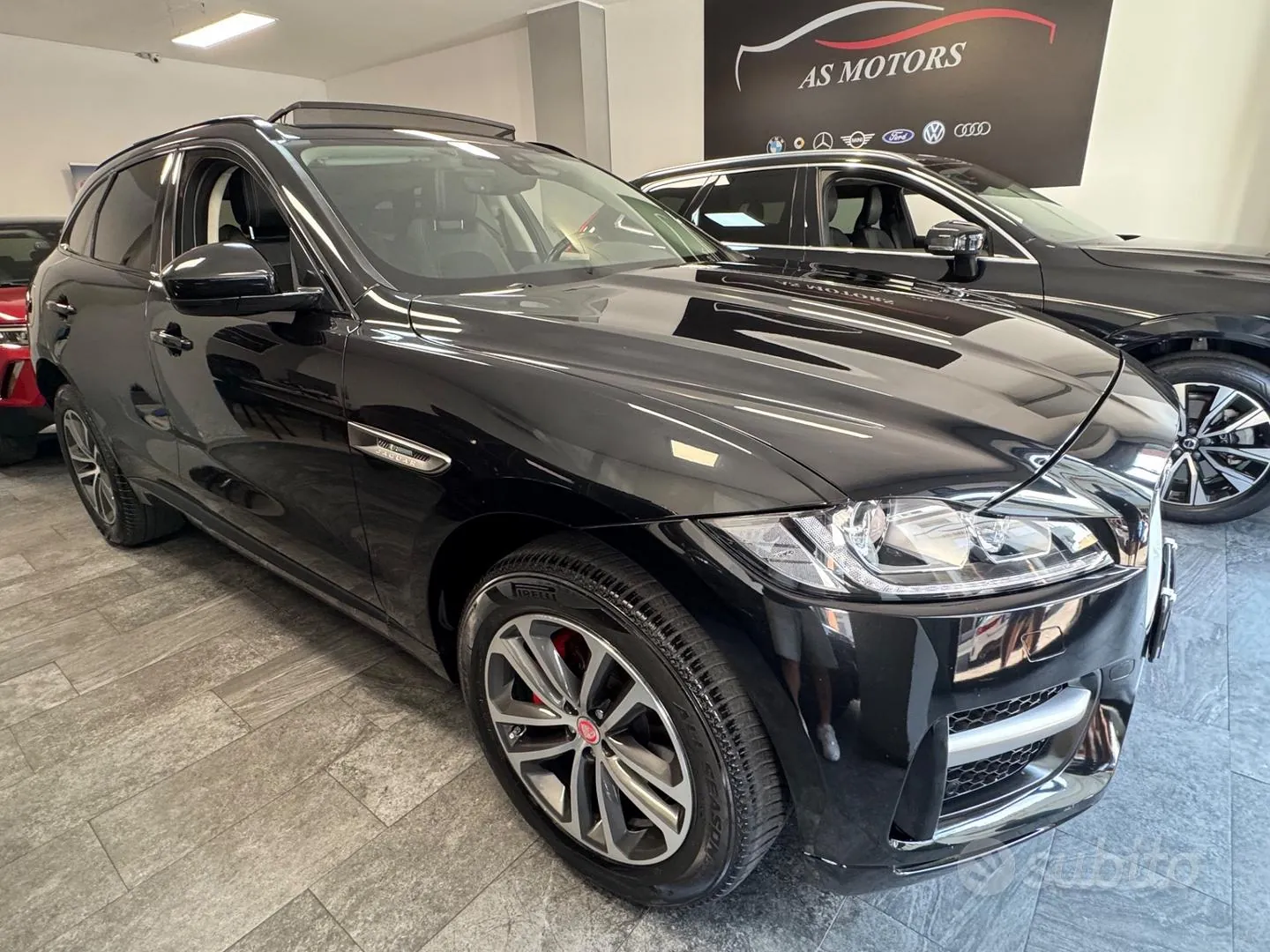 Jaguar F-Pace 2018 photo 3