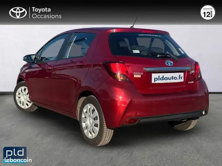 Toyota Yaris 2017 photo 2