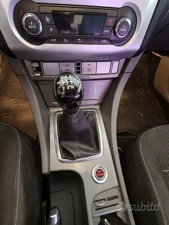 Ford Focus Sw 2010 photo 4