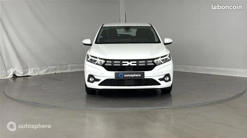 Dacia Sandero 2023 photo 2