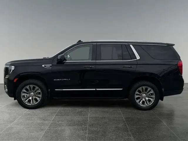 GMC Yukon 2023 photo 2