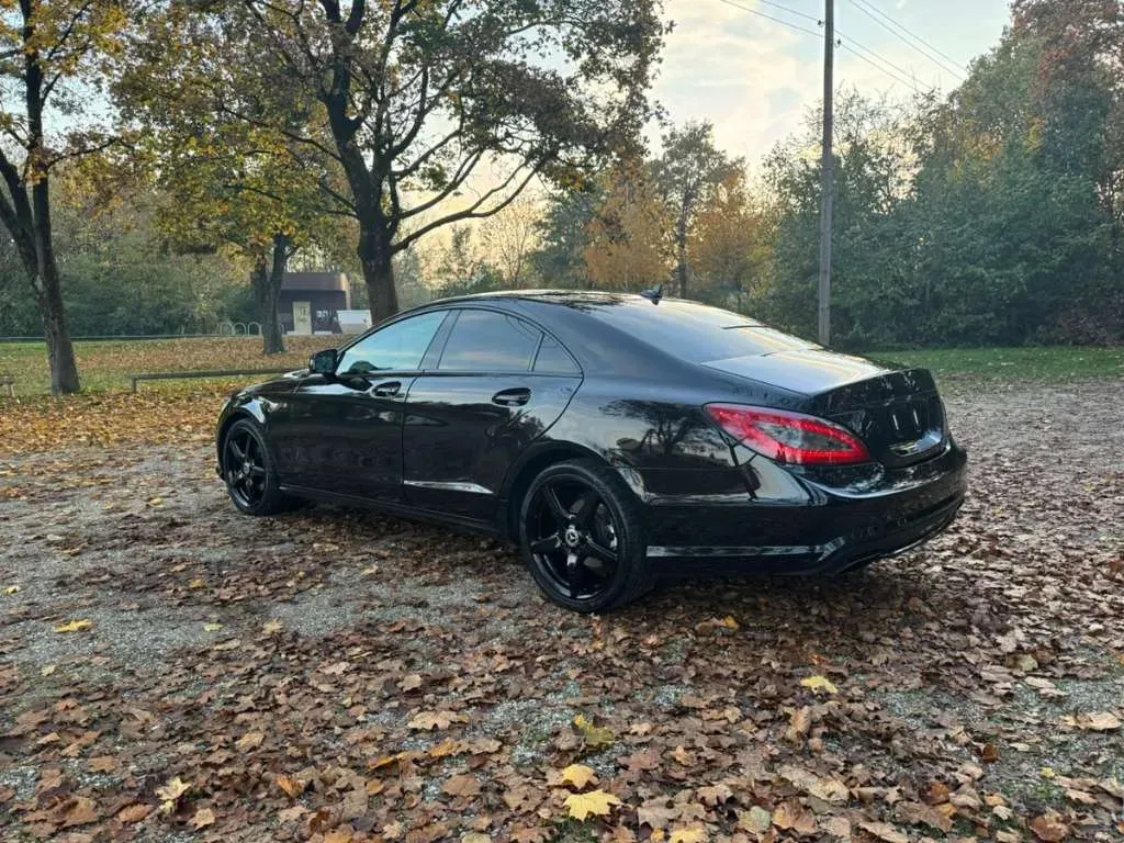 Mercedes-Benz Cls-Class 2011 photo 3