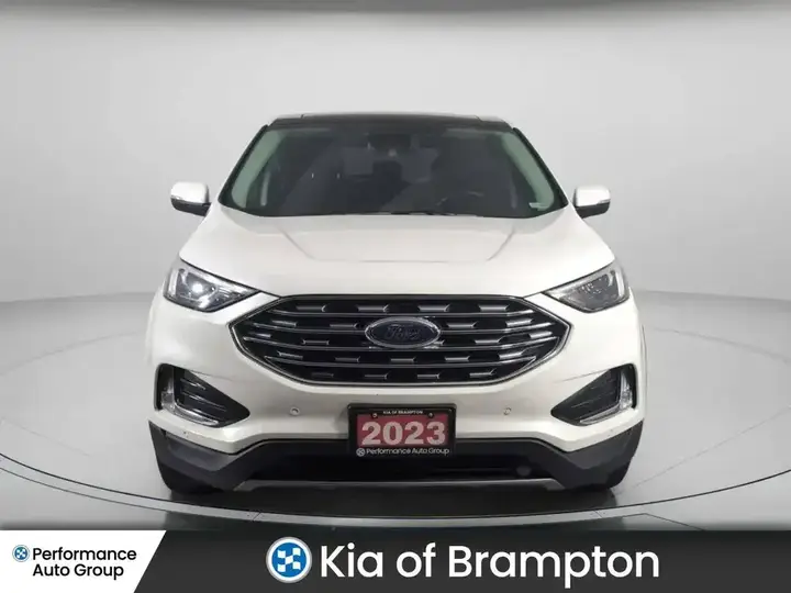 Ford Edge 2023 photo 2