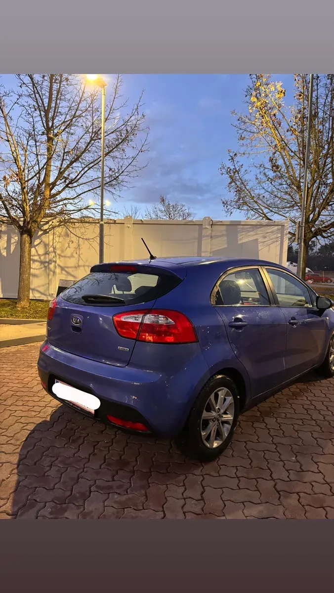 Kia Rio 2012 photo 3