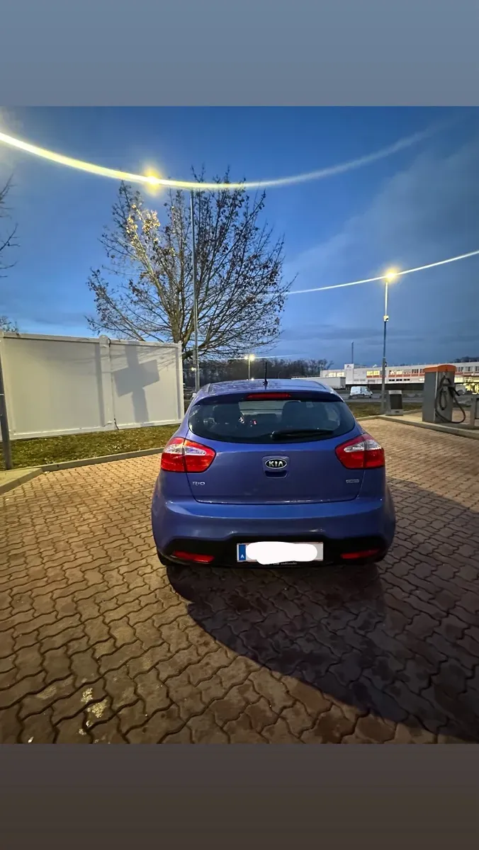 Kia Rio 2012 photo 2