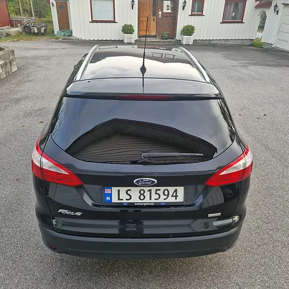 Ford Focus 2013 photo 3