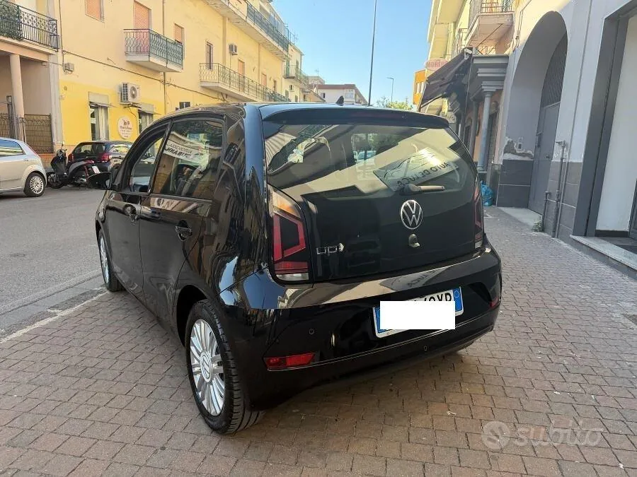 Volkswagen Up 2022 photo 4