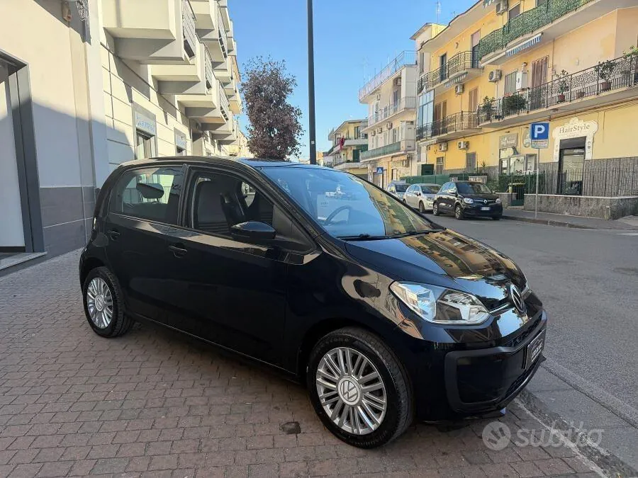 Volkswagen Up 2022 photo 2