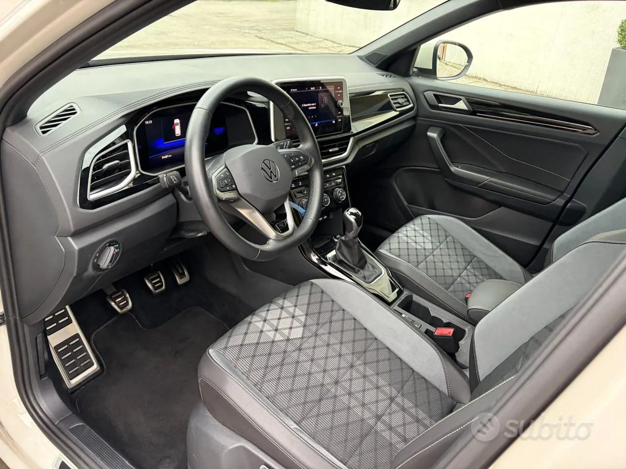 Volkswagen T-Roc 2024 photo 4