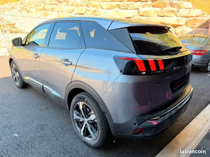 Peugeot 3008 2020 photo 3