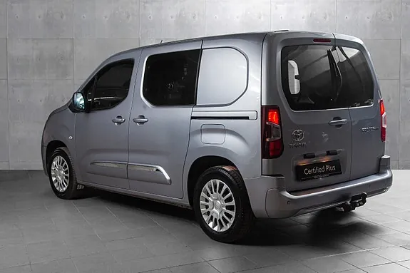 Toyota Proace City 2023 photo 2