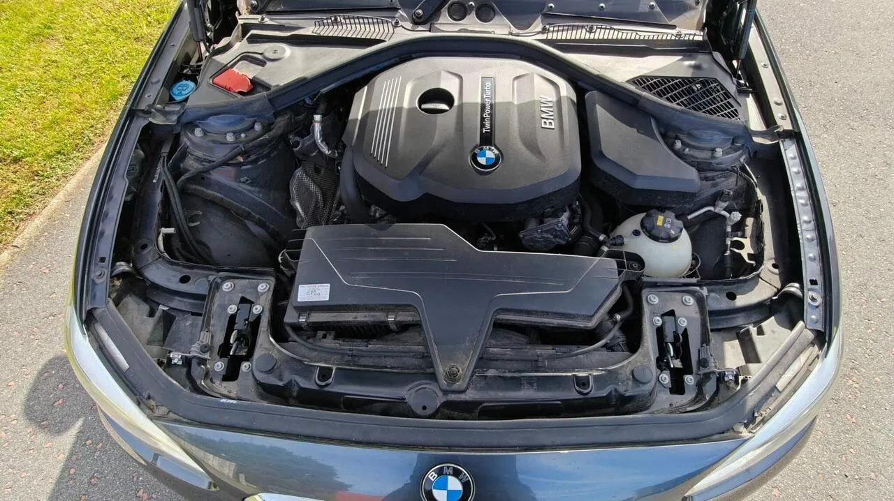 BMW 1 Series 2019 photo 2