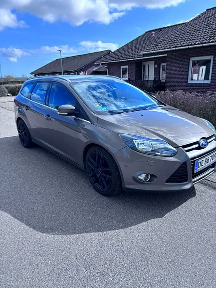 Ford Focus 2012 photo 3