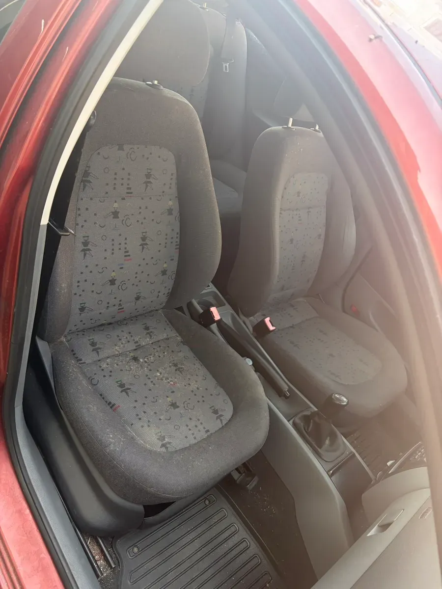 Skoda Fabia 2003 photo 2