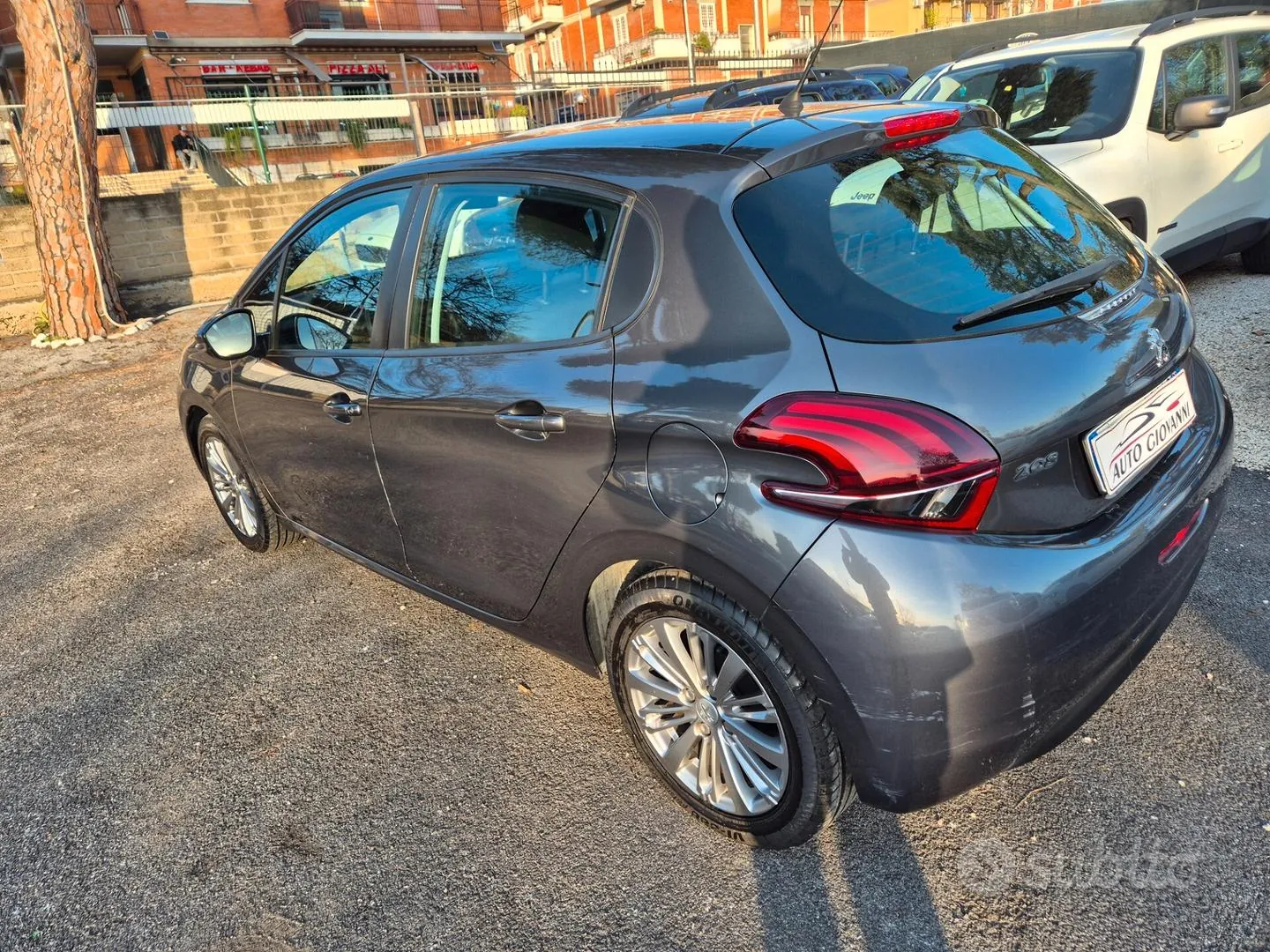 Peugeot 208 2019 photo 4