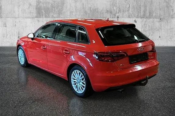Audi A3 2014 photo 3