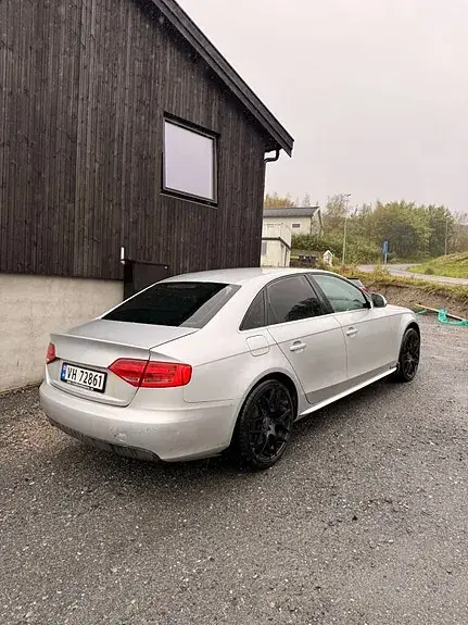 Audi A4 2008 photo 2