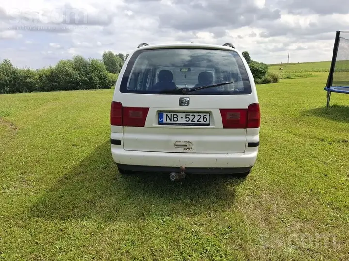 Seat Alhambra 2006 photo 2