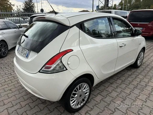 Lancia Ypsilon 2017 photo 4