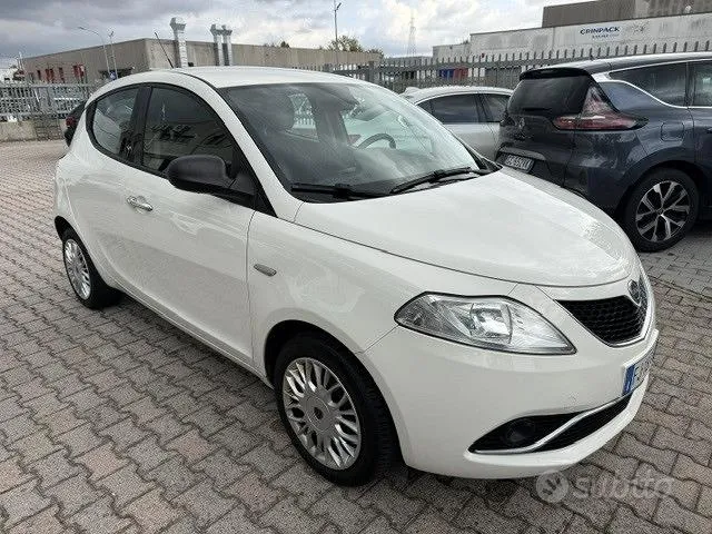 Lancia Ypsilon 2017 photo 3