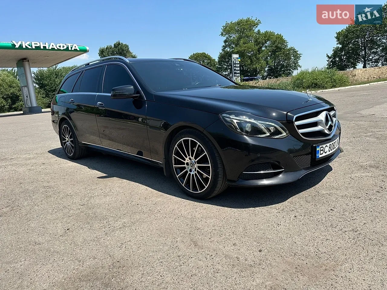 Mercedes-Benz E-Class 2014 photo 2