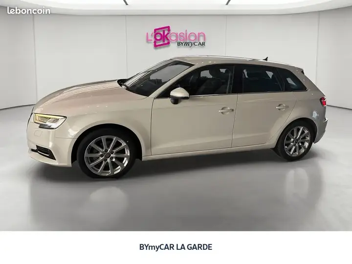 Audi A3 2019 photo 2
