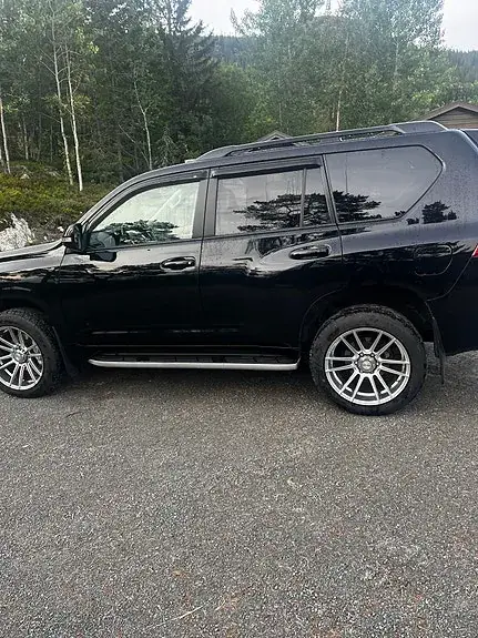Toyota Land Cruiser 2014 photo 4