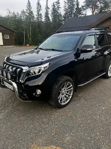 Toyota Land Cruiser 2014 photo 3