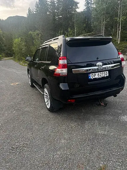 Toyota Land Cruiser 2014 photo 5