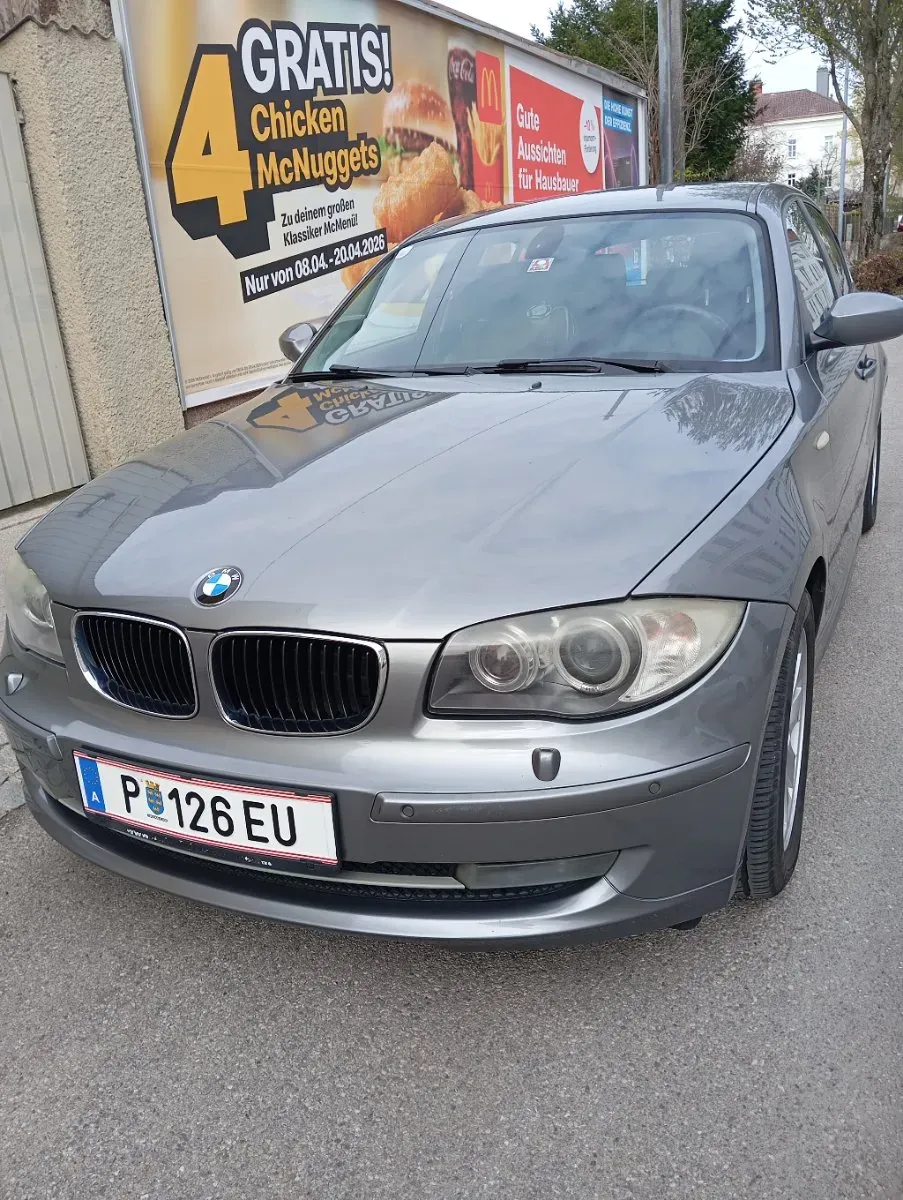 BMW 116I Advantage 2009 photo 2