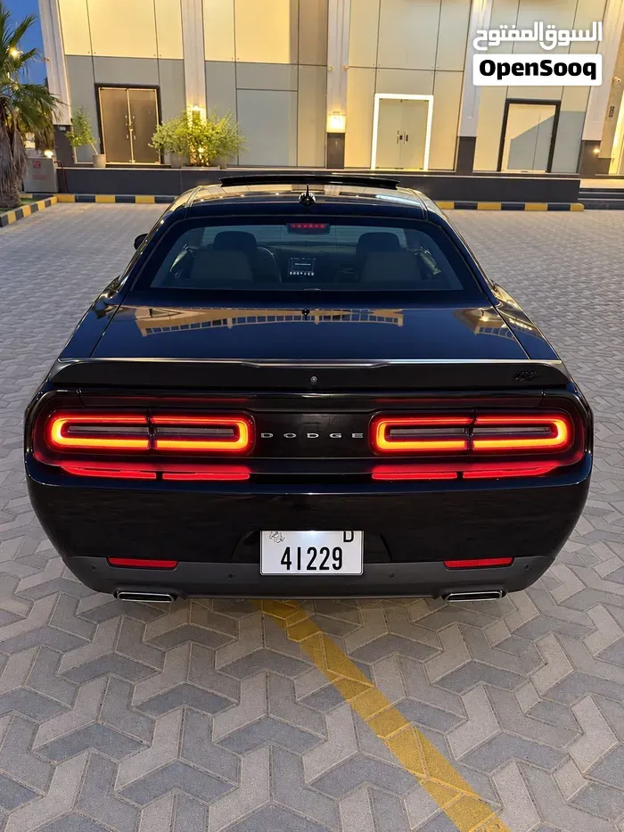 Dodge Challenger 2020 photo 2