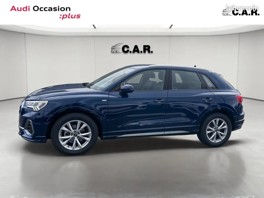 Audi Q3 2023 photo 2