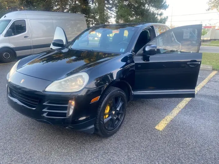 Porsche Cayenne 2010 photo 5