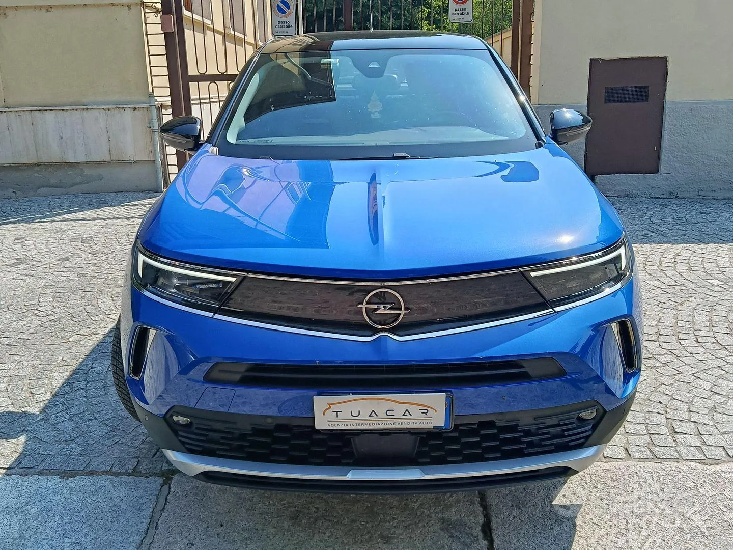 Opel Mokka-E 2022 photo 2