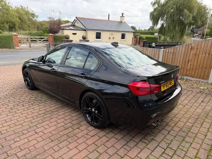 BMW 3 Series 2015 photo 4
