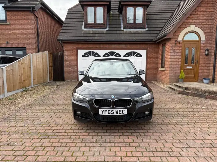 BMW 3 Series 2015 photo 2