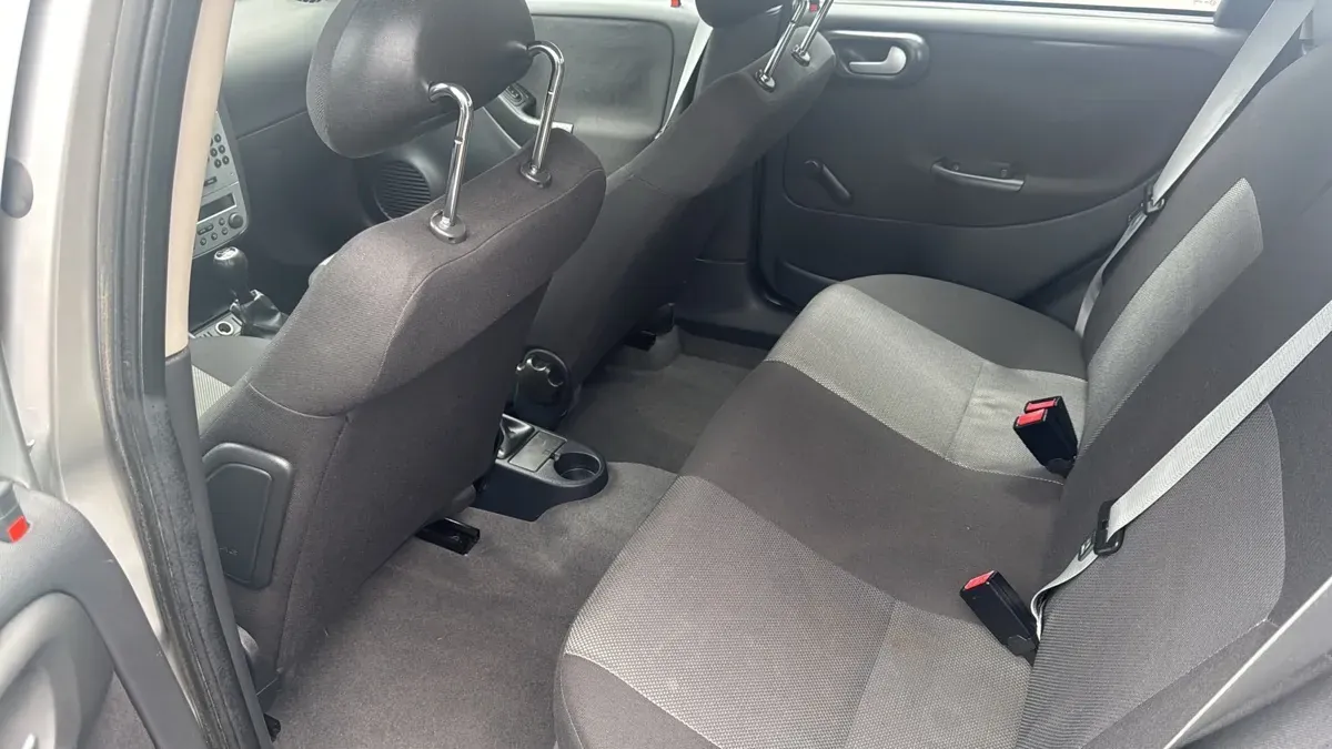 Opel Corsa 2006 photo 2