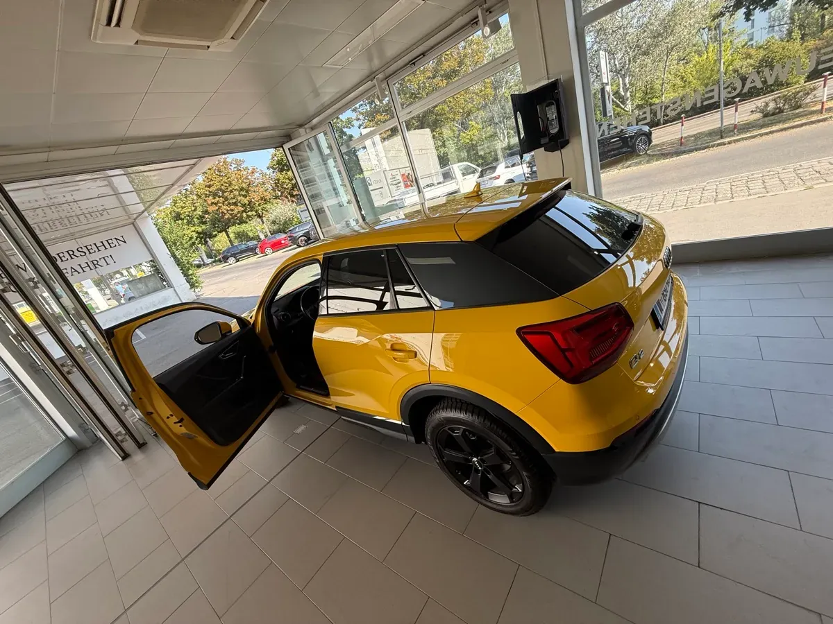 Audi Q2 2017 photo 2