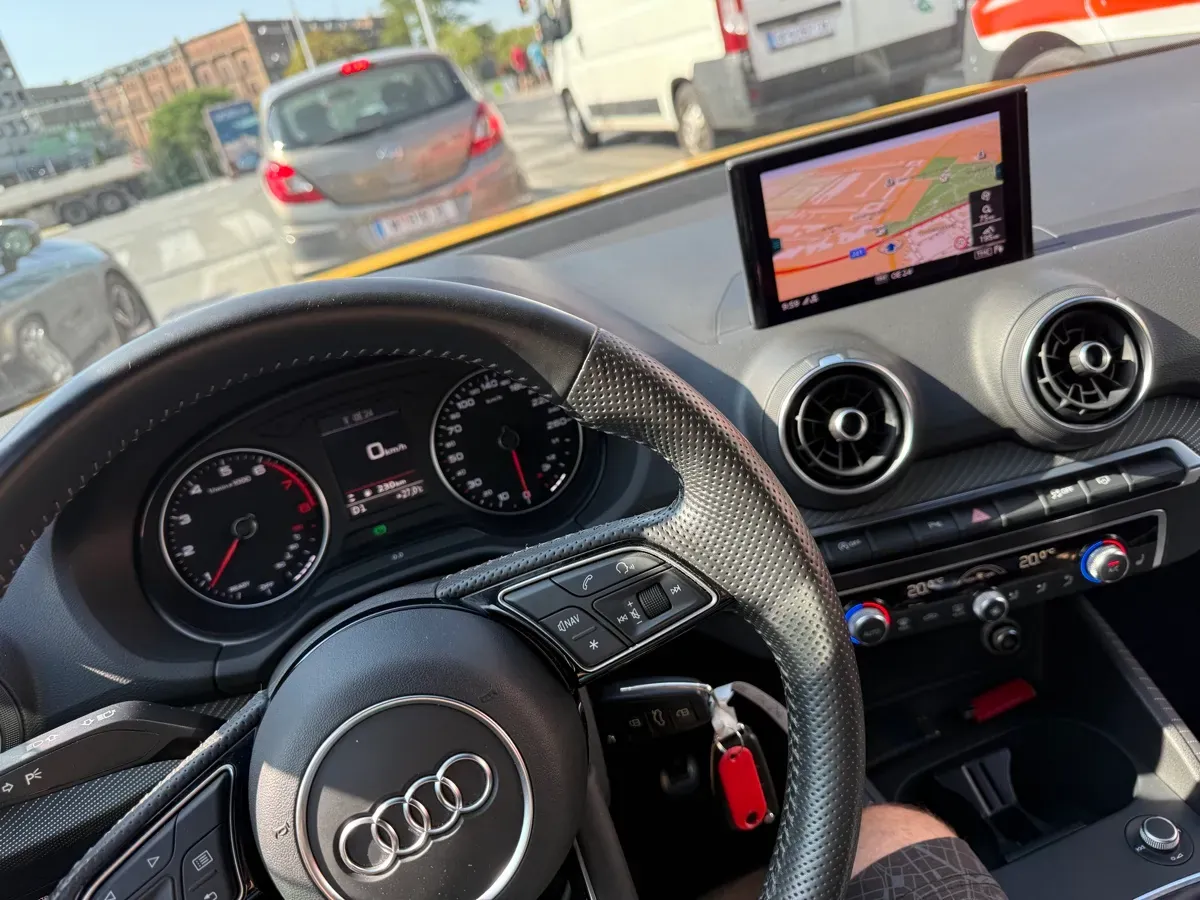 Audi Q2 2017 photo 3