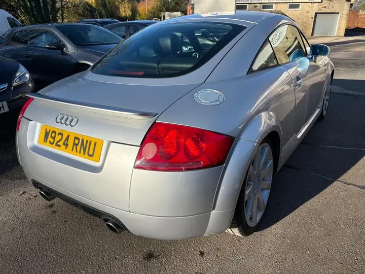 Audi Tt 2000 photo 4