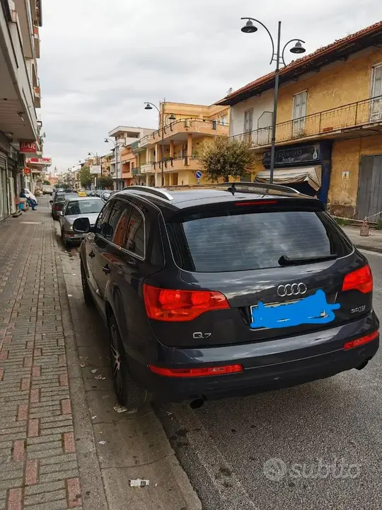 Audi Q7 2007 photo 4