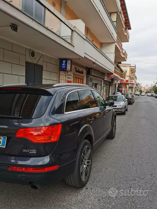 Audi Q7 2007 photo 5