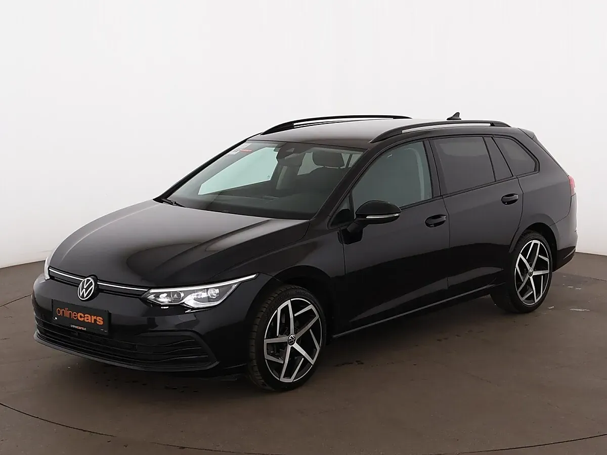 Volkswagen Golf 2023 photo 2