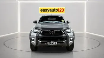 Toyota Hilux 2025 photo 3