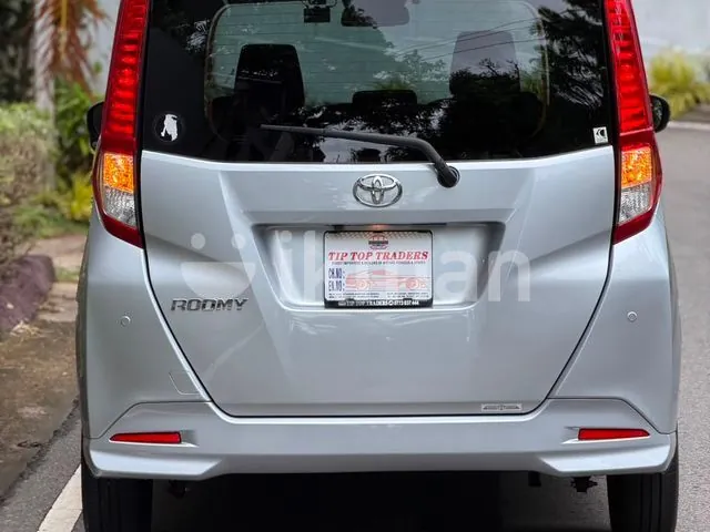 Toyota Roomy 2023 photo 5